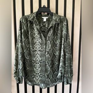 Green Snake Print Long Sleeve Blouse